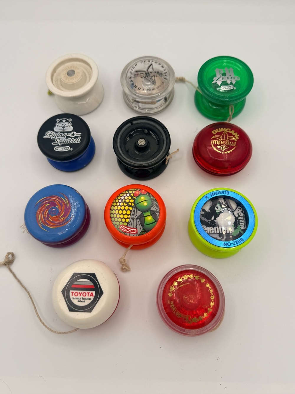 11 Mixed Vintage Yo-Yo Lot - Multicolor Collection